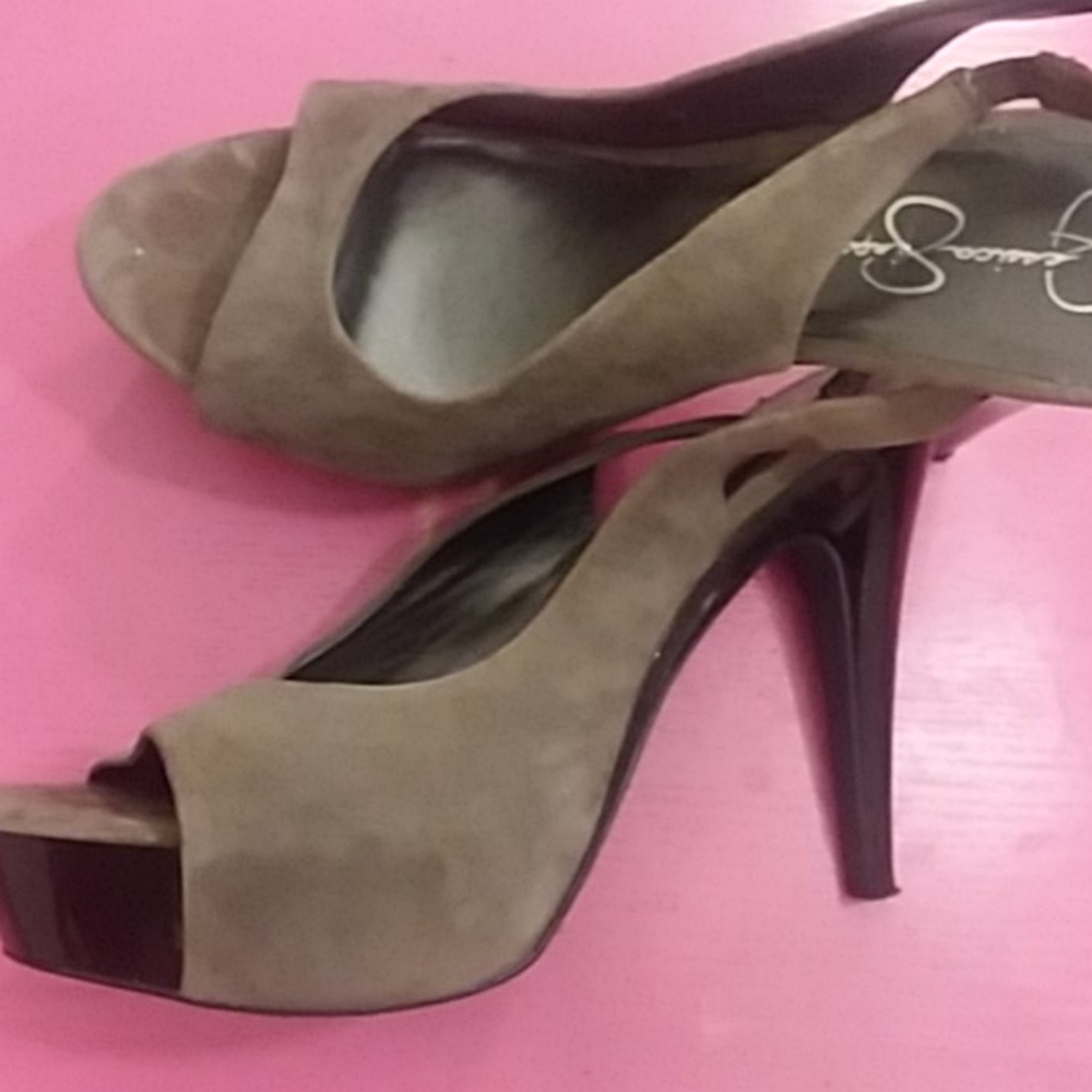 Shoes/Heels